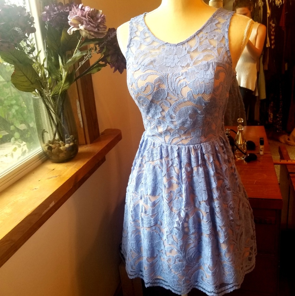 NWOT Lovely Lace Dress